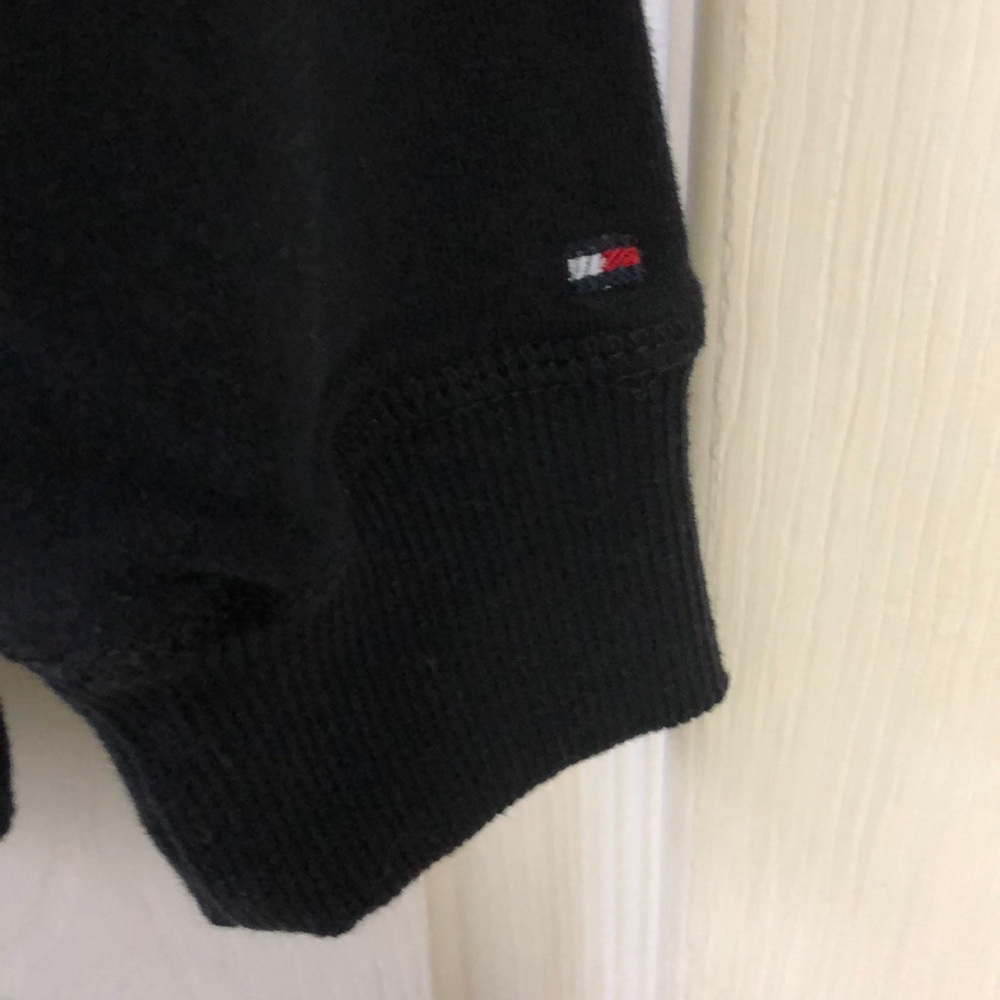 NWT - Tommy Hilfiger Boys 1/4 Zip Pullover - Picture 4 of 8